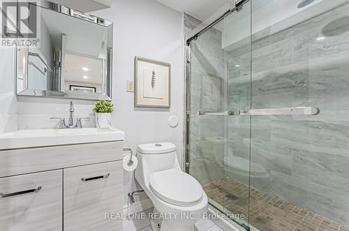 85 River Grove Drive, Toronto, ON - Indoor Photo Showing Bathroom