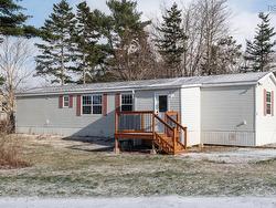 11 Champlain Avenue  Middle Sackville, NS B4E 3B2