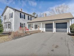 85 PRINCE CHARLES Drive  Charlottetown, PE C1A 3C1