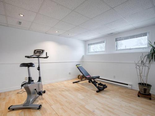 Bedroom - 142 Rue De Callières, Saint-Bruno-De-Montarville, QC - Indoor Photo Showing Gym Room