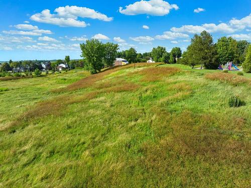 Nearby - 142 Rue De Callières, Saint-Bruno-De-Montarville, QC - Outdoor With View