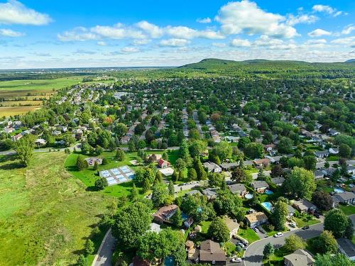 Nearby - 142 Rue De Callières, Saint-Bruno-De-Montarville, QC - Outdoor With View