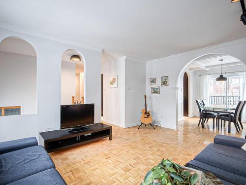 Living room - 142 Rue De Callières, Saint-Bruno-De-Montarville, QC - Indoor Photo Showing Living Room