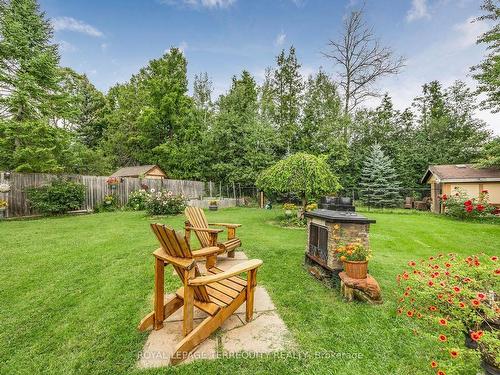 2211 Mildred Ave, Innisfil, ON - Outdoor With Backyard