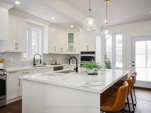 7563 Dale Rd, Port Hope, ON - Indoor Photo Showing Kitchen With Upgraded Kitchen