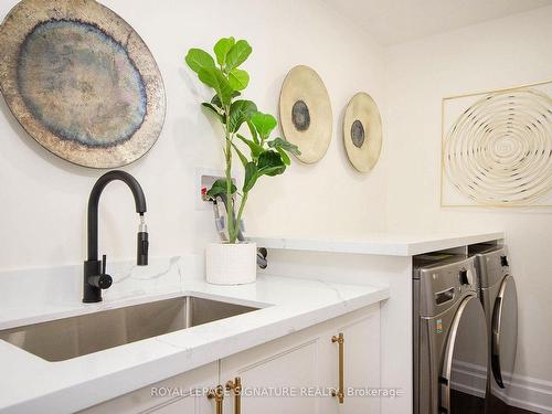 7563 Dale Rd, Port Hope, ON - Indoor Photo Showing Laundry Room