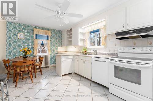 520 College Street, Kingston (Central City East), ON - Indoor Photo Showing Kitchen