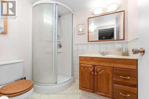 520 College Street, Kingston (Central City East), ON - Indoor Photo Showing Bathroom