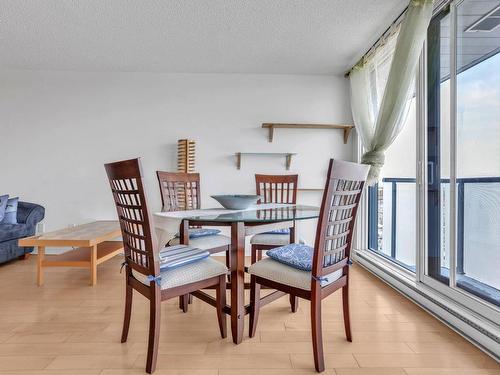 Salle Ã  manger - 805-4950 Rue De La Savane, Montréal (Côte-Des-Neiges/Notre-Dame-De-Grâce), QC - Indoor Photo Showing Dining Room