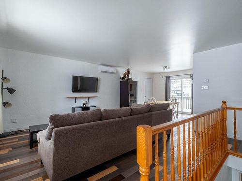 Living room - 10 Rue Capcour, Sorel-Tracy, QC - Indoor