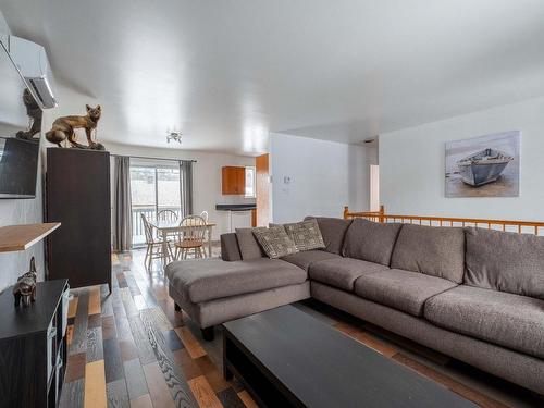 Living room - 10 Rue Capcour, Sorel-Tracy, QC - Indoor Photo Showing Living Room