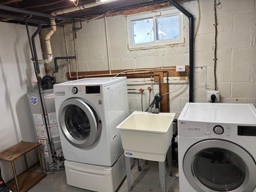 295 Cowan Street, Thunder Bay, ON - Indoor Photo Showing Laundry Room