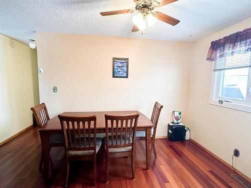 30 Seventh Street, Balmertown, ON - Indoor Photo Showing Dining Room