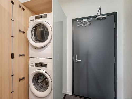 530-1029 View St, Victoria, BC - Indoor Photo Showing Laundry Room