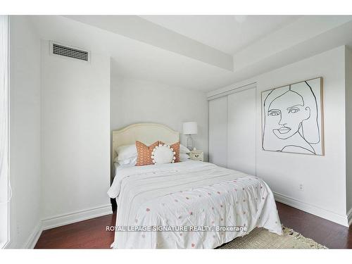 Th9-1 Rean Dr, Toronto, ON - Indoor Photo Showing Bedroom