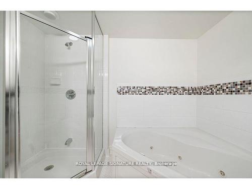 Th9-1 Rean Dr, Toronto, ON - Indoor Photo Showing Bathroom