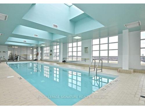 655-155 Dalhousie St, Toronto, ON - Indoor Photo Showing Other Room With In Ground Pool