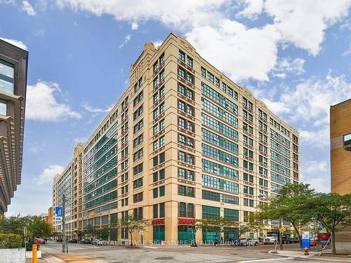 655-155 Dalhousie St, Toronto, ON - Outdoor With Facade