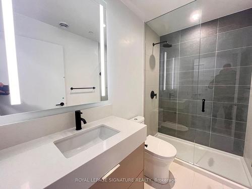 1303-308 Jarvis St, Toronto, ON - Indoor Photo Showing Bathroom