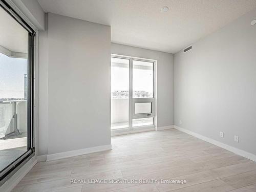 2902-2221 Yonge St, Toronto, ON - Indoor Photo Showing Other Room