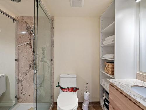 602-525 Broughton St, Victoria, BC - Indoor Photo Showing Bathroom