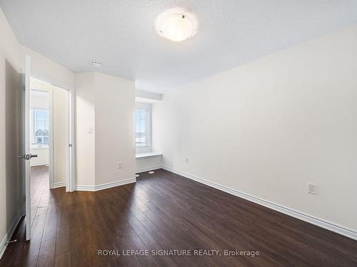 101 Mcalister Ave, Richmond Hill, ON - Indoor Photo Showing Other Room