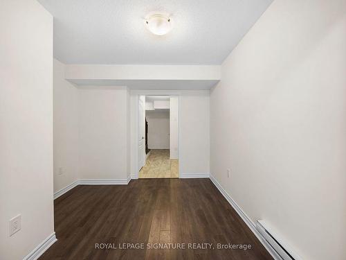 101 Mcalister Ave, Richmond Hill, ON - Indoor Photo Showing Other Room