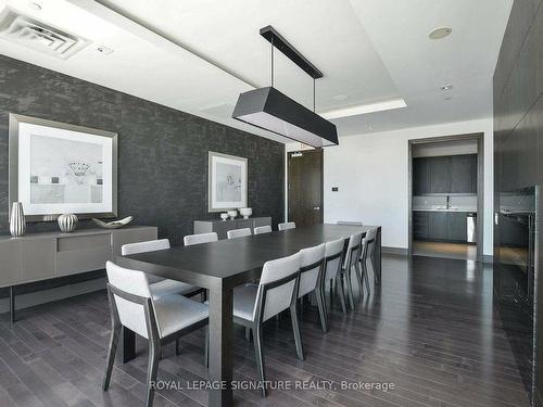 4504-4011 Brickstone Mews, Mississauga, ON - Indoor Photo Showing Dining Room