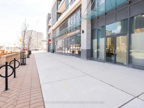 4504-4011 Brickstone Mews, Mississauga, ON - Outdoor