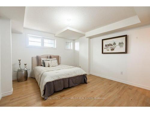 6-200 Veterans Dr, Brampton, ON - Indoor Photo Showing Bedroom