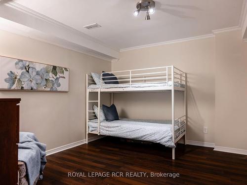 51 Meadow Dr, Orangeville, ON - Indoor Photo Showing Bedroom