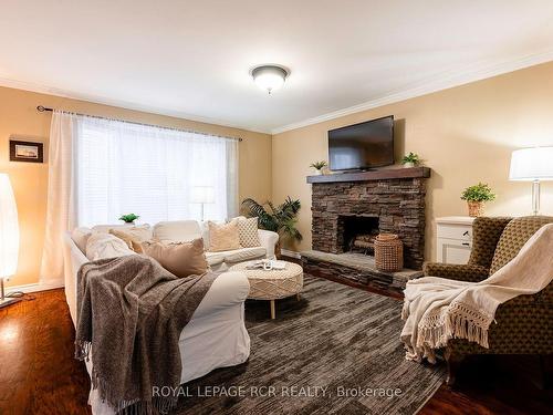 51 Meadow Dr, Orangeville, ON - Indoor Photo Showing Living Room With Fireplace