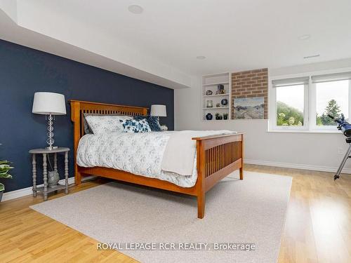 346398 Mono Centre Rd, Mono, ON - Indoor Photo Showing Bedroom