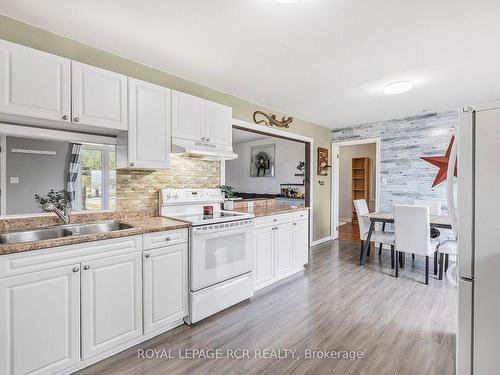 682405 Two-Sixty Sdrd N, Melancthon, ON - Indoor Photo Showing Kitchen With Double Sink