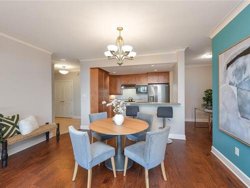 508-21 Dallas Rd, Victoria, BC - Indoor Photo Showing Dining Room