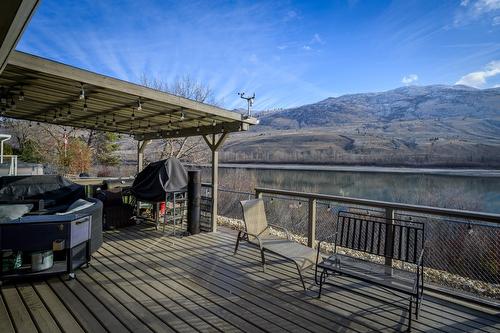 565 Mccurrach Place, Kamloops, BC - Outdoor With Deck Patio Veranda