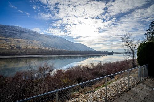 565 Mccurrach Place, Kamloops, BC - Outdoor With View