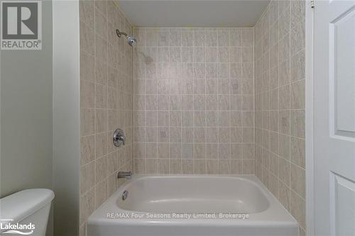 4 Royalton Lane, Collingwood, ON - Indoor Photo Showing Bathroom