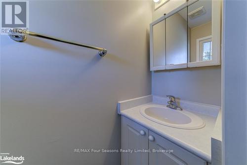 4 Royalton Lane, Collingwood, ON - Indoor Photo Showing Bathroom