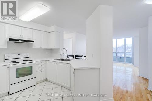 305 - 509 Beecroft Road, Toronto, ON - Indoor Photo Showing Kitchen With Double Sink