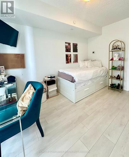 1911 - 100 Harbour Street, Toronto, ON - Indoor Photo Showing Bedroom