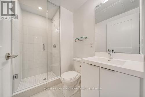 812 - 8 Widmer Street, Toronto, ON - Indoor Photo Showing Bathroom