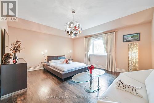 31 Greengate Road, Toronto, ON - Indoor Photo Showing Bedroom