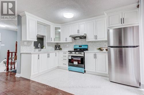 118 Radford Drive, Ajax, ON - Indoor Photo Showing Kitchen