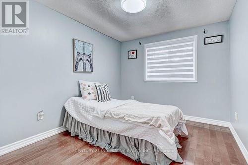 118 Radford Drive, Ajax, ON - Indoor Photo Showing Bedroom