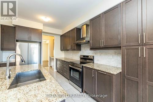 861 Rexton Drive, Oshawa, ON - Indoor Photo Showing Kitchen With Double Sink With Upgraded Kitchen