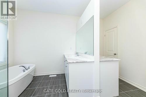 861 Rexton Drive, Oshawa, ON - Indoor Photo Showing Bathroom