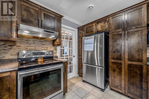 39 Magee Drive, Paradise, NL - Indoor Photo Showing Kitchen