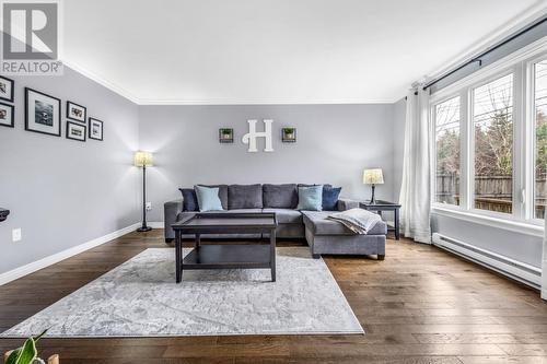 39 Magee Drive, Paradise, NL - Indoor Photo Showing Living Room