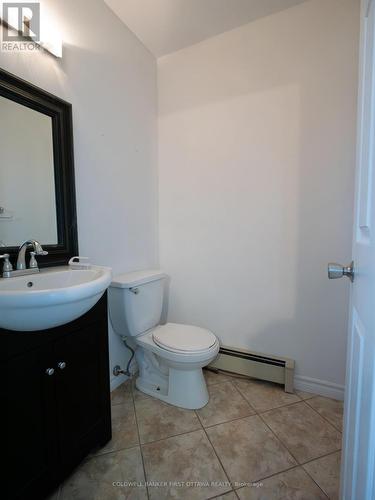 95 - 2 Selye Crescent, Ottawa, ON - Indoor Photo Showing Bathroom